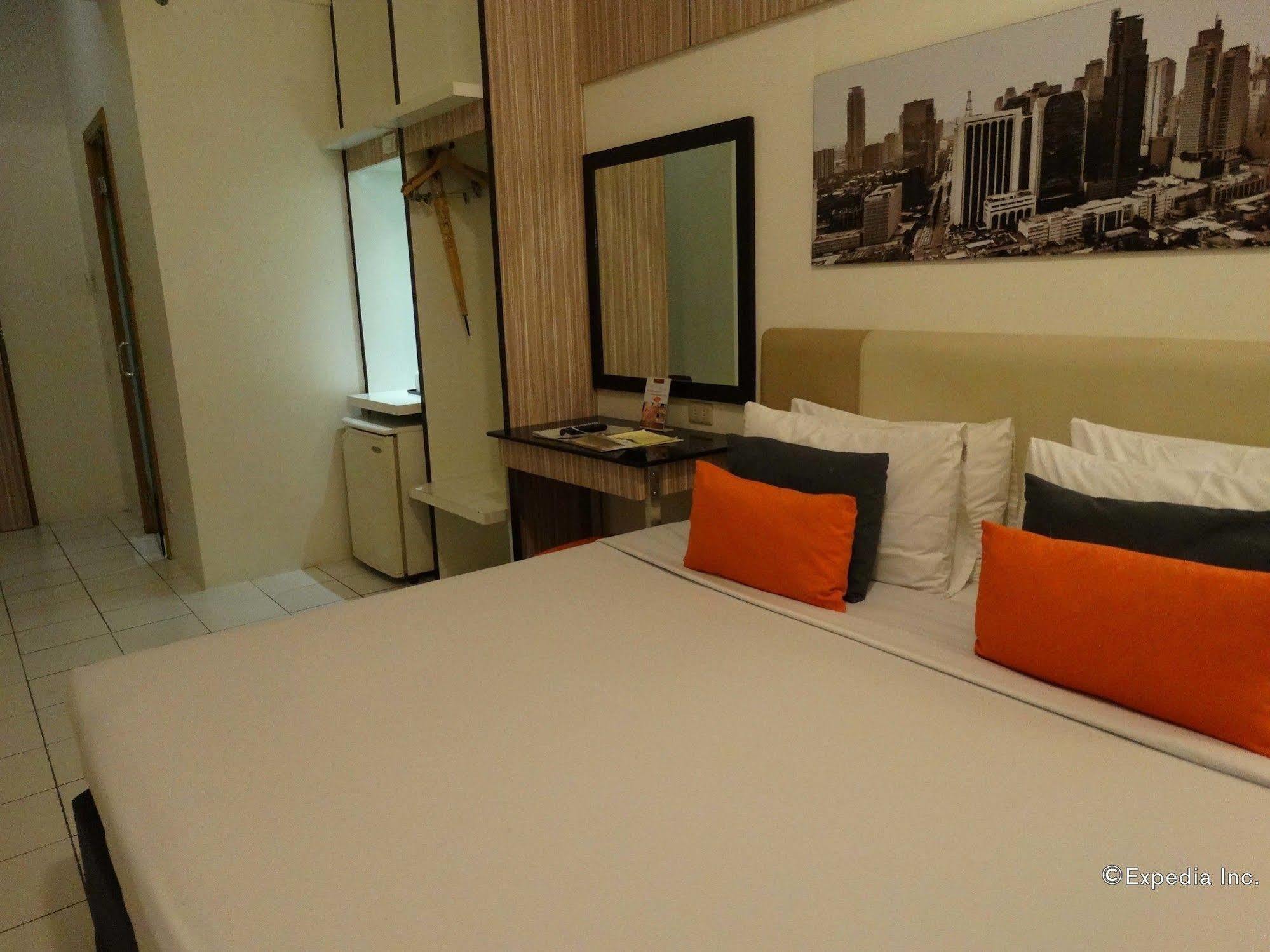 Hostel 1632 Manila Zewnętrze zdjęcie